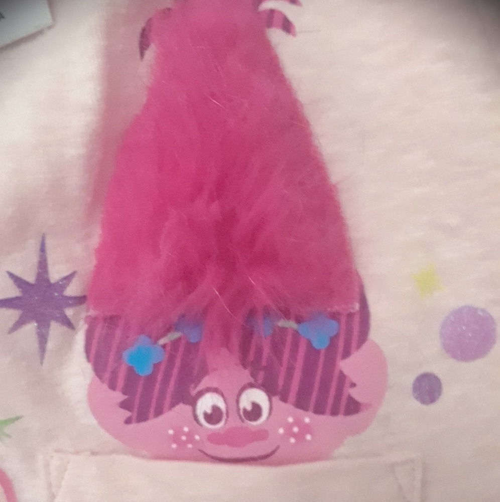 "TROLLS" SHIRT!! SIZE 10/12 M. GIRLS. EUC!!